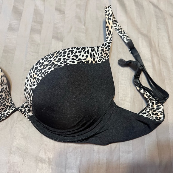 34c Victoria's Secret push up bra.  Leopard and black - Picture 4 of 6